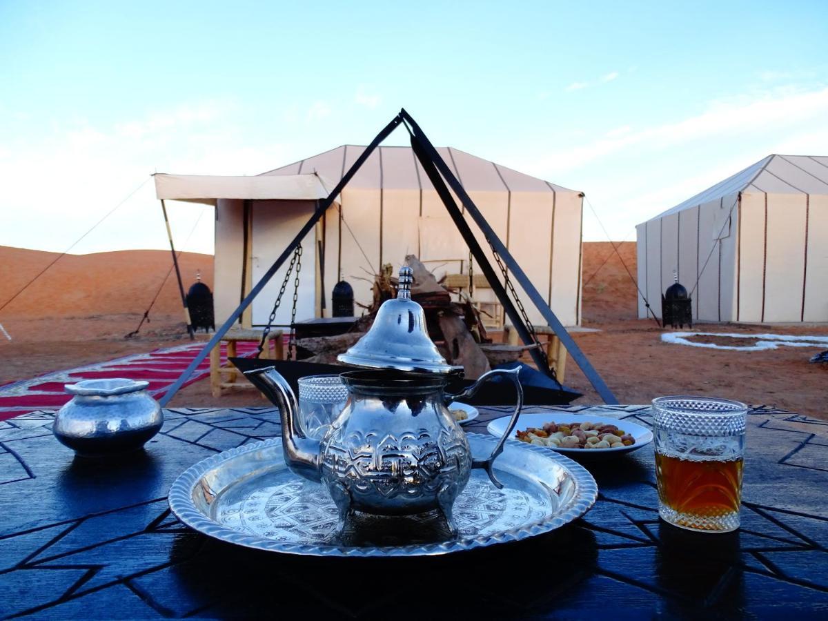 Camel Luxury Camp Bed and Breakfast Merzouga Exteriör bild