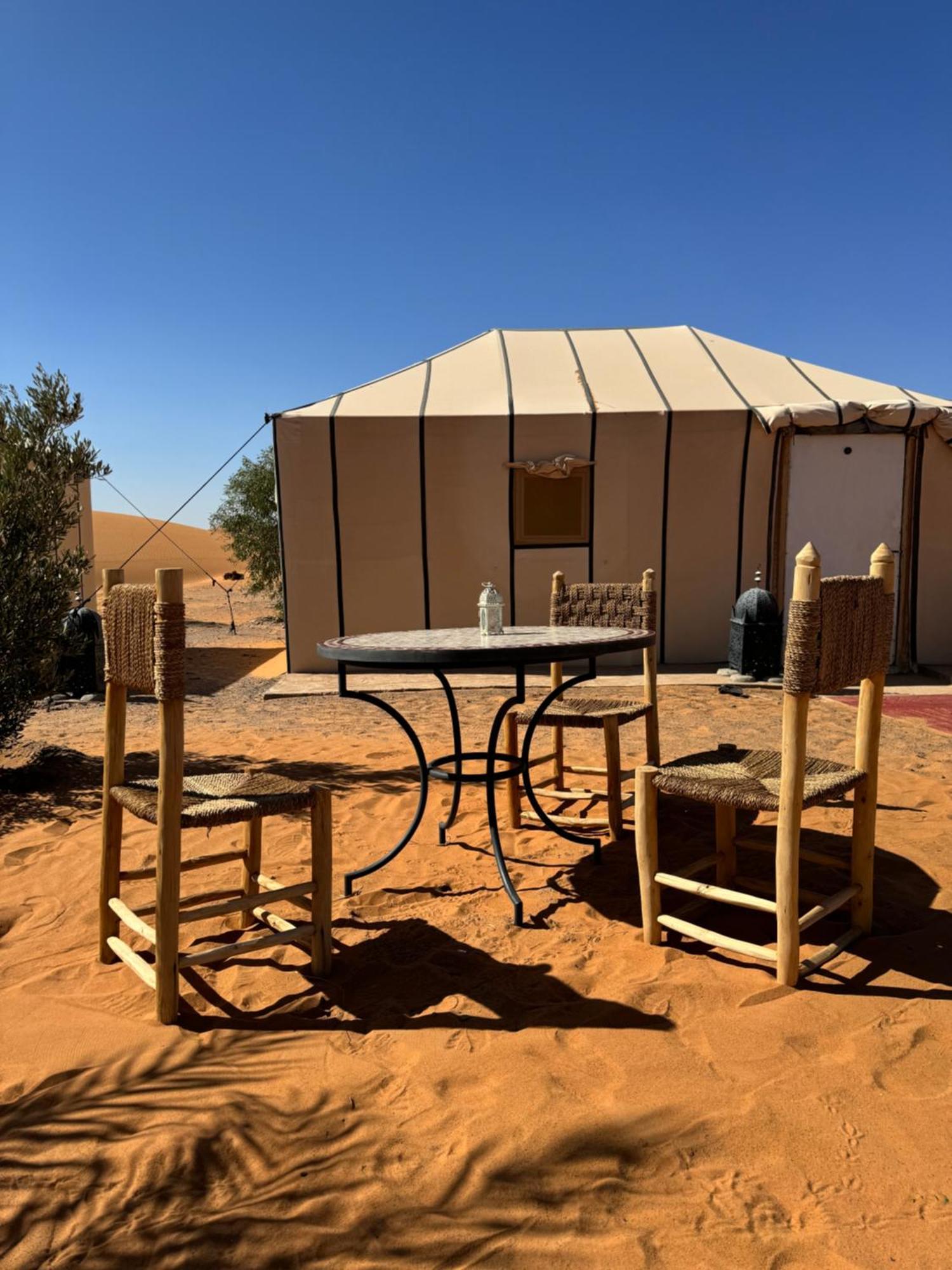 Camel Luxury Camp Bed and Breakfast Merzouga Exteriör bild