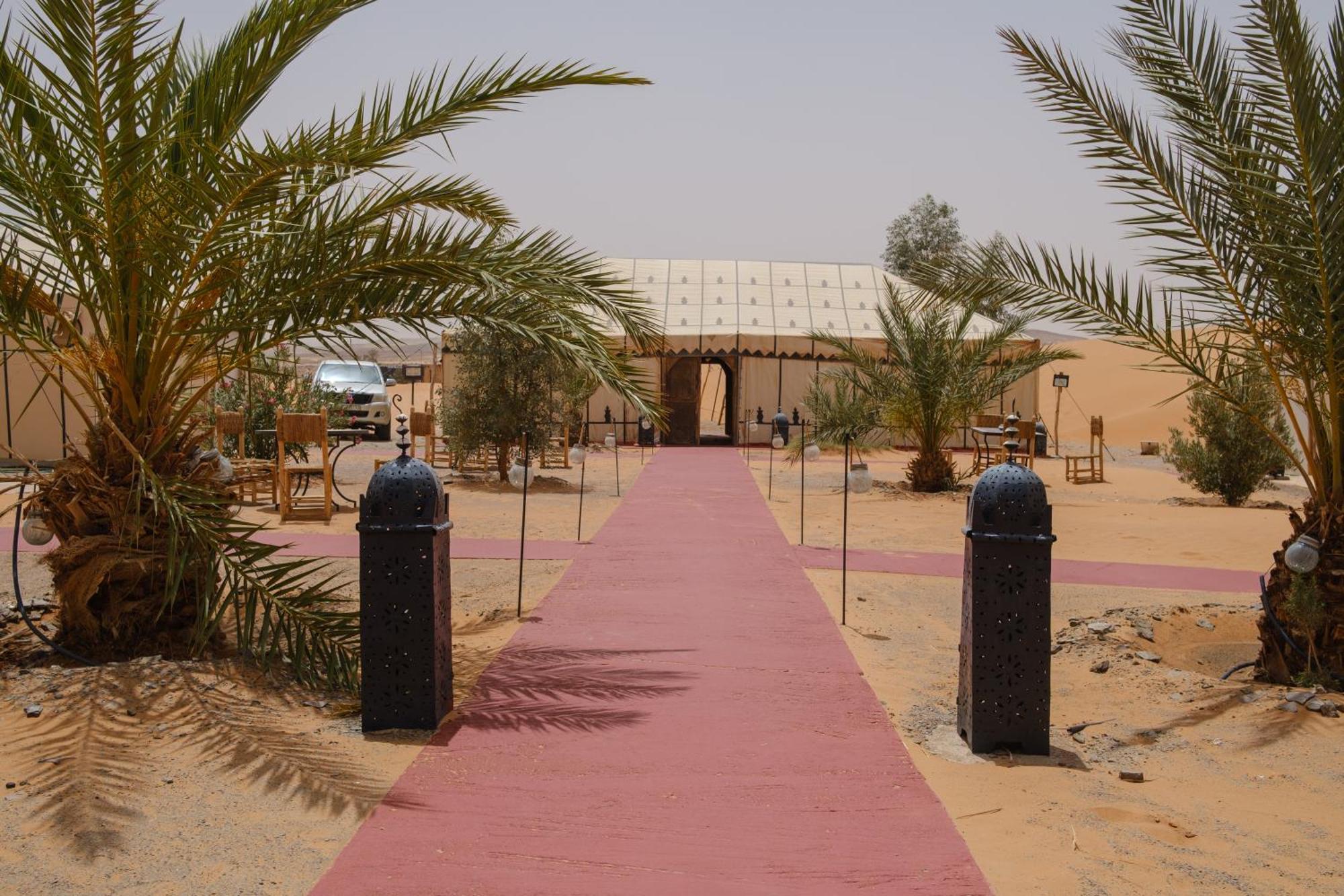 Camel Luxury Camp Bed and Breakfast Merzouga Exteriör bild