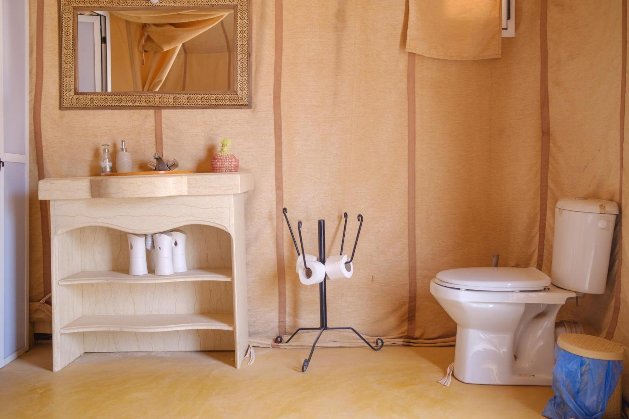 Camel Luxury Camp Bed and Breakfast Merzouga Exteriör bild